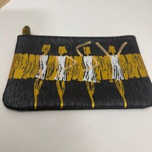 Ipsy Black and Gold Glam Pouch 2016